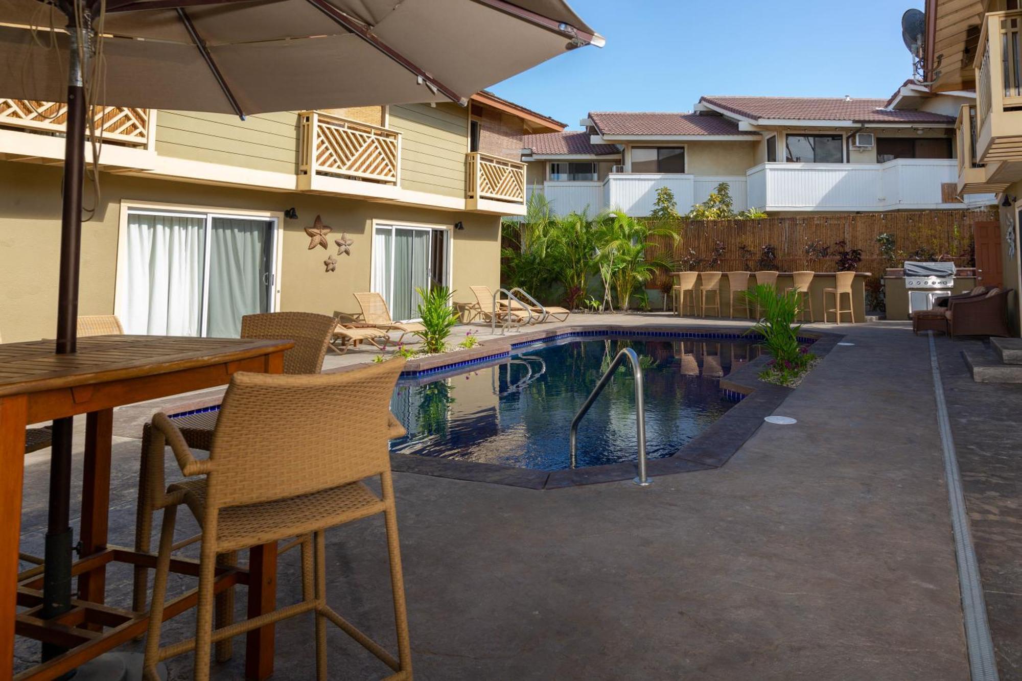 Plumeria Suite, 2-Bedrooms, Sleeps 6, Pool & Bbq, Pre-Renovation Summer Sale Kihei Esterno foto