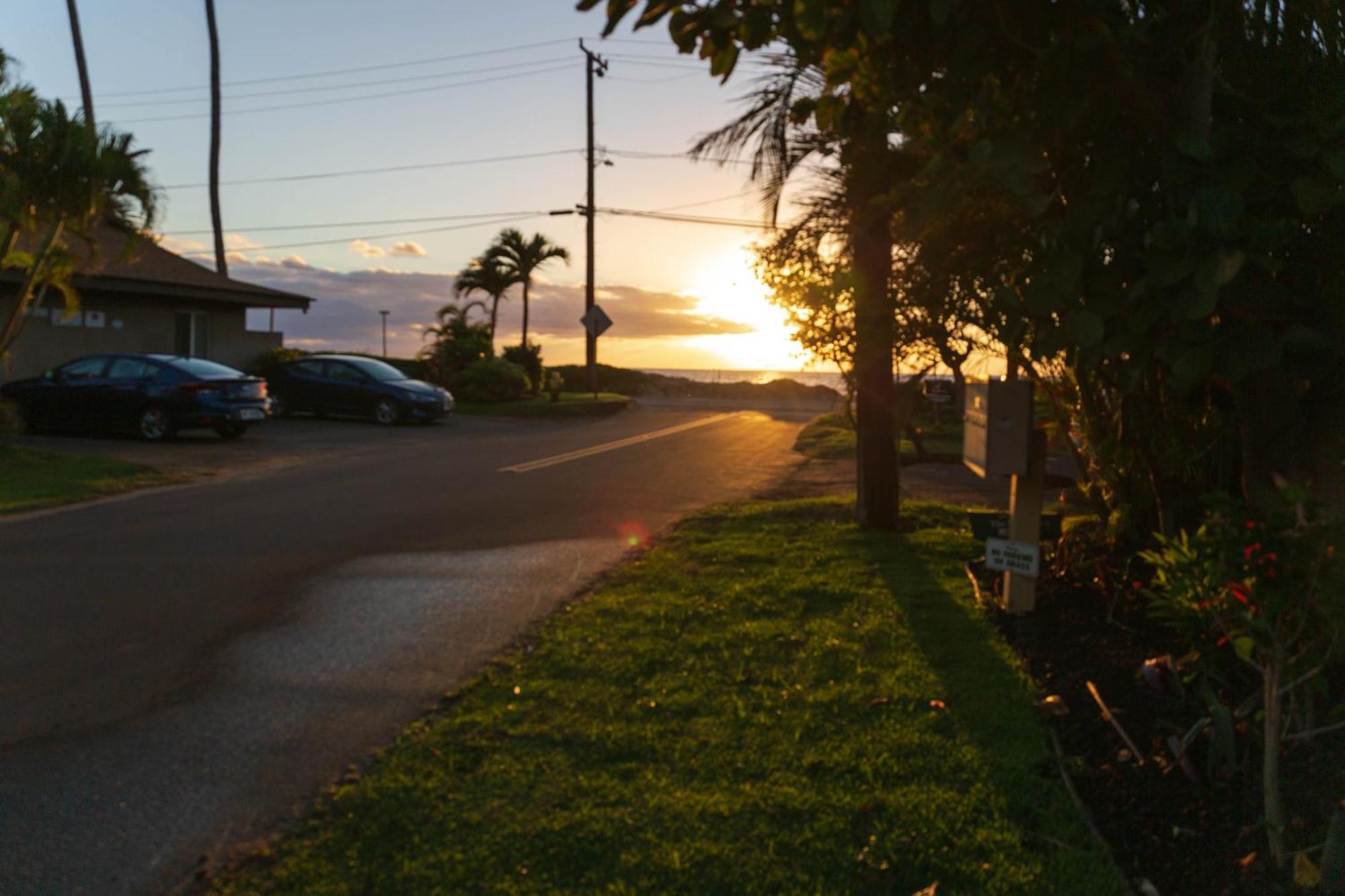 Plumeria Suite, 2-Bedrooms, Sleeps 6, Pool & Bbq, Pre-Renovation Summer Sale Kihei Esterno foto