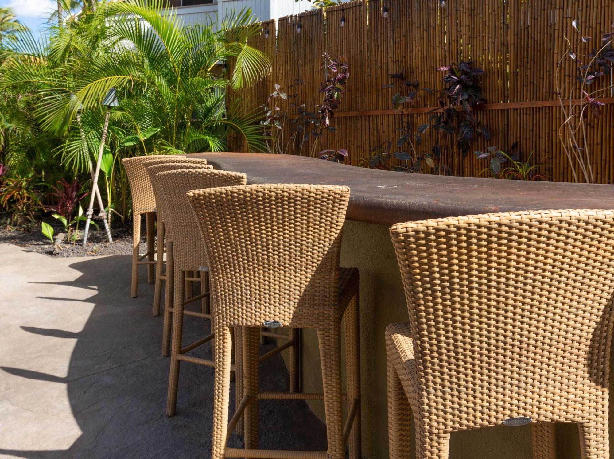 Plumeria Suite, 2-Bedrooms, Sleeps 6, Pool & Bbq, Pre-Renovation Summer Sale Kihei Esterno foto