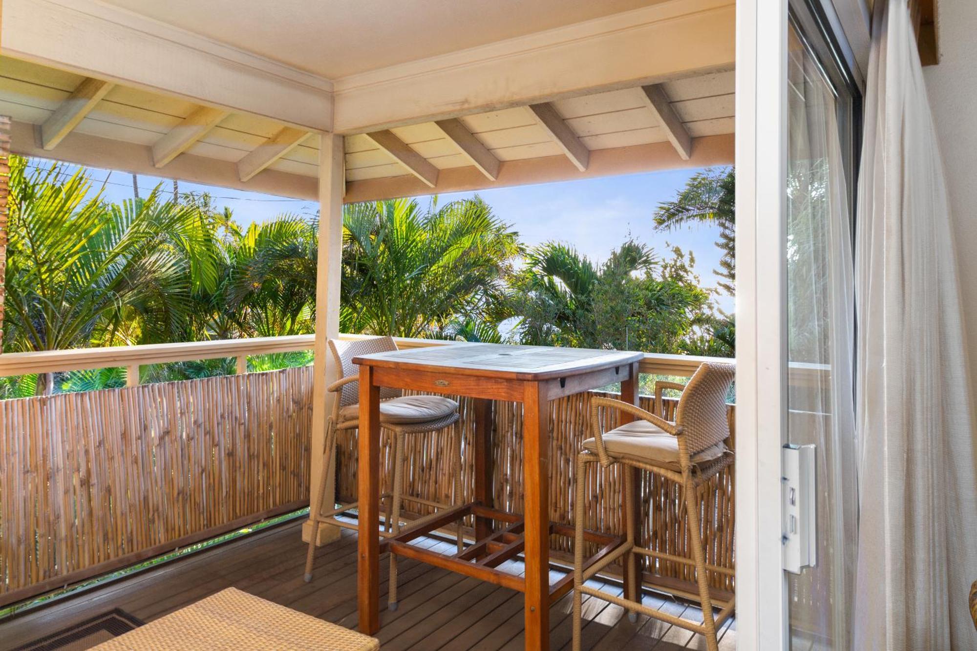 Plumeria Suite, 2-Bedrooms, Sleeps 6, Pool & Bbq, Pre-Renovation Summer Sale Kihei Esterno foto