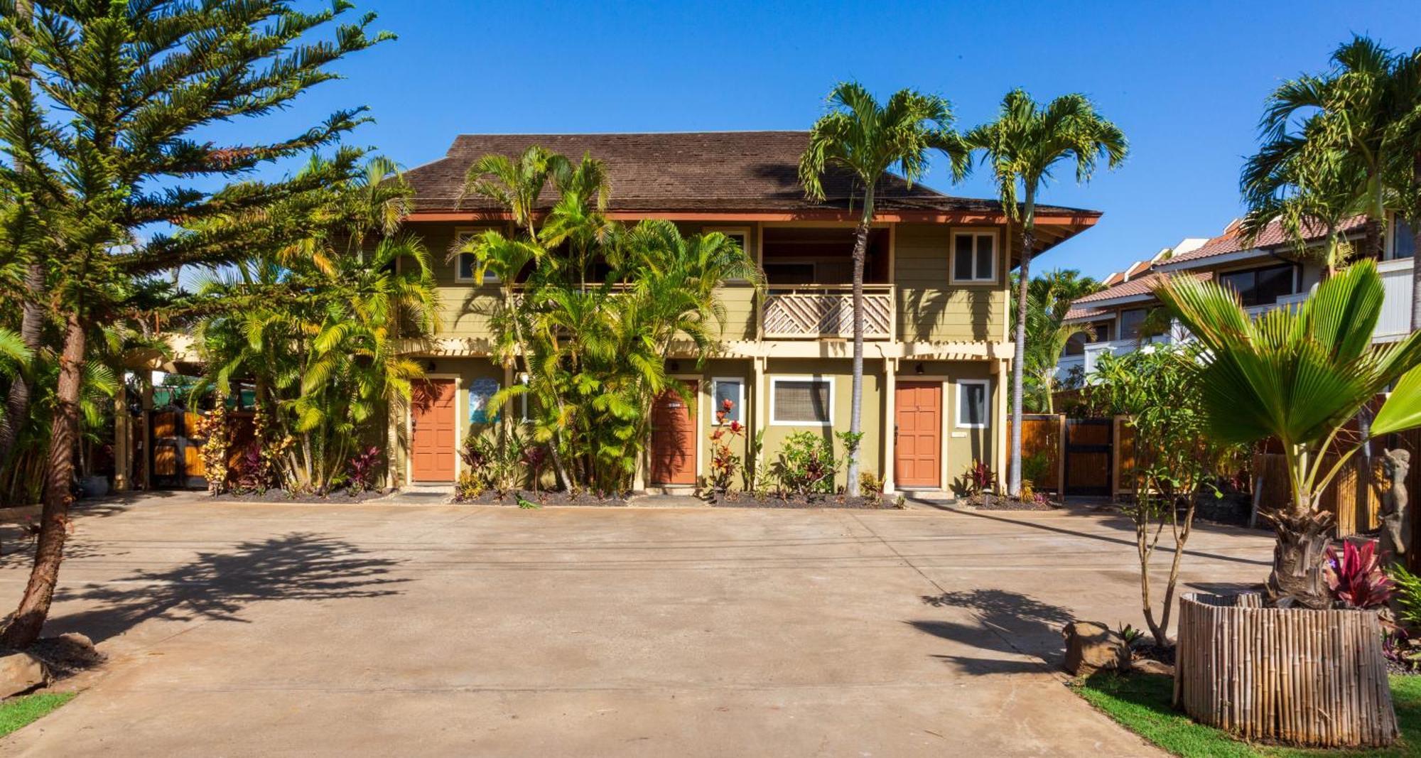 Plumeria Suite, 2-Bedrooms, Sleeps 6, Pool & Bbq, Pre-Renovation Summer Sale Kihei Esterno foto